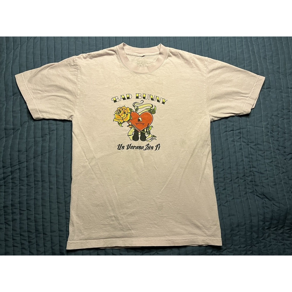 Bad Bunny In Verano Sin Ti World's Hottest Your Stadiums 2022 Size Small Pink